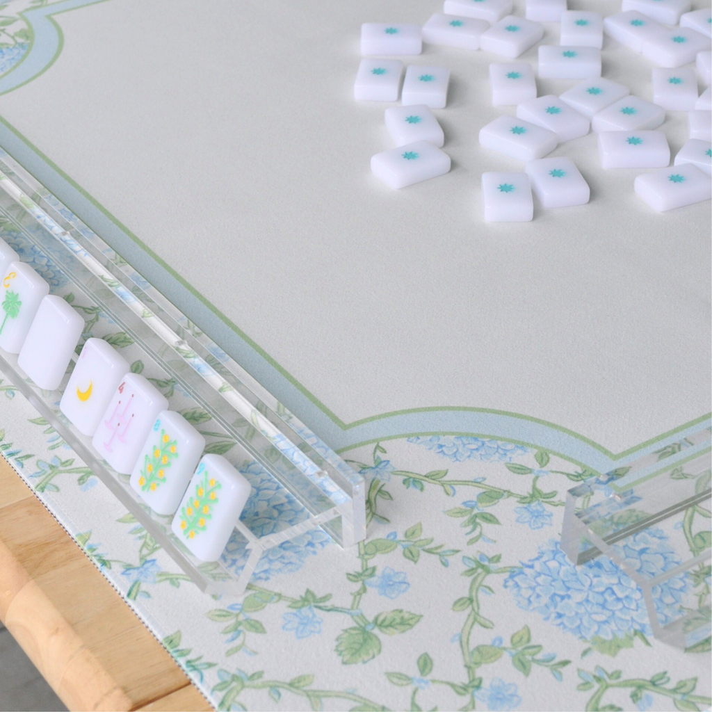 Middle & Main June Bride Bouquet Mahjong Mat