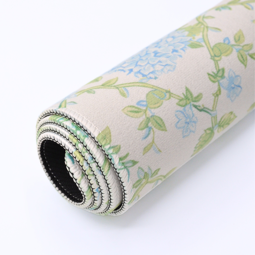 Middle & Main June Bride Bouquet Mahjong Mat
