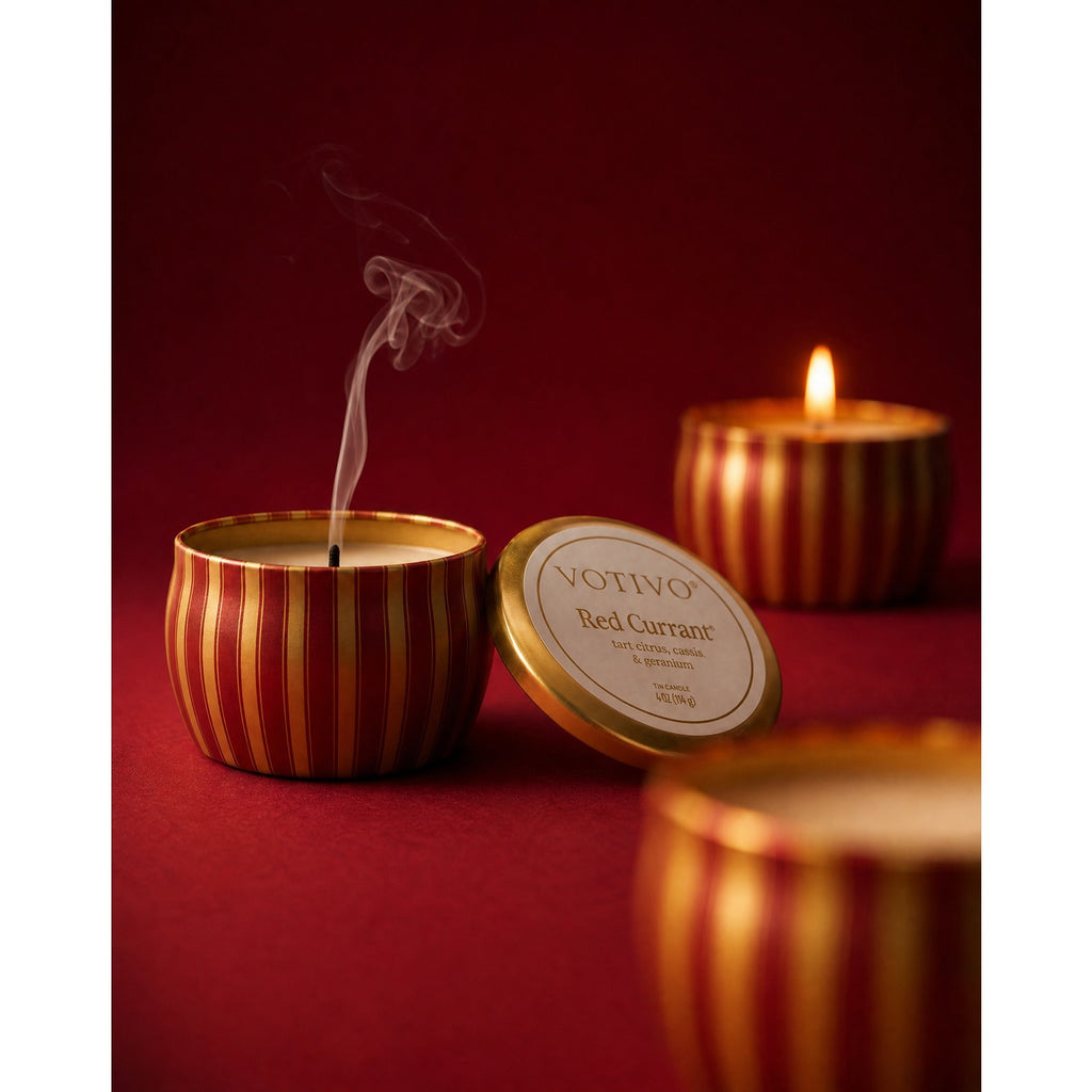 Red Currant Holiday Tin Candle 12pk