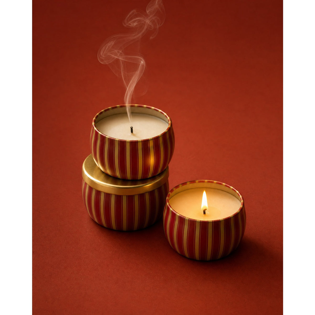Velvet Rouge Holiday Tin Candle 12pk