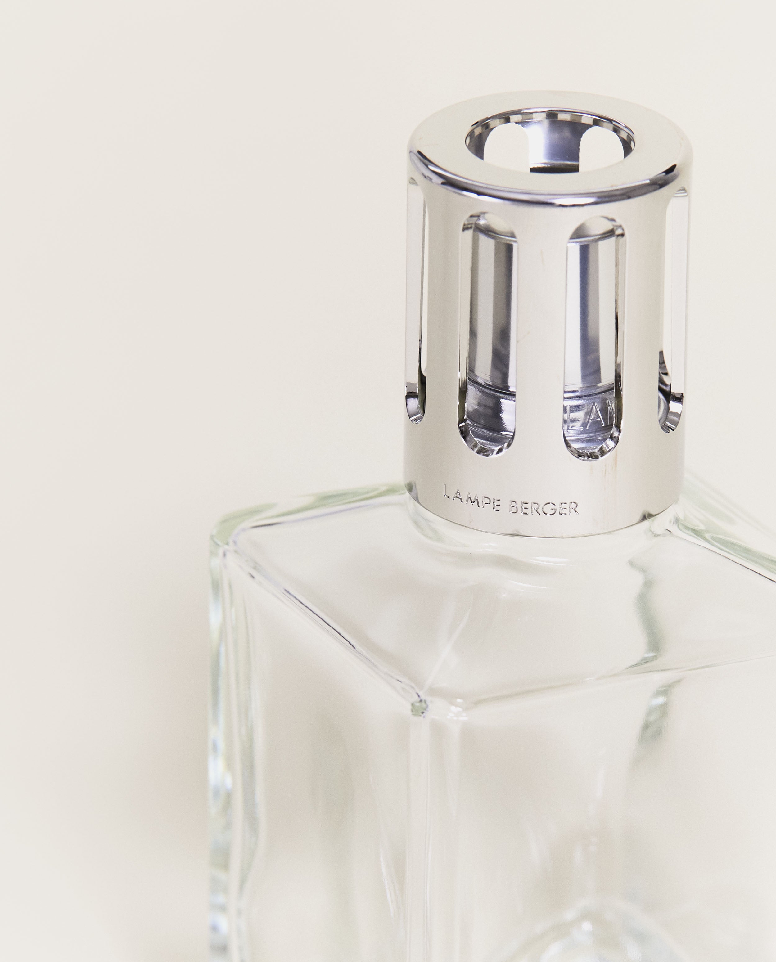 Lampe Berger Essential Square Lamp Ritual Starter Kit with Air Pur So Neutral + Ocean Breeze