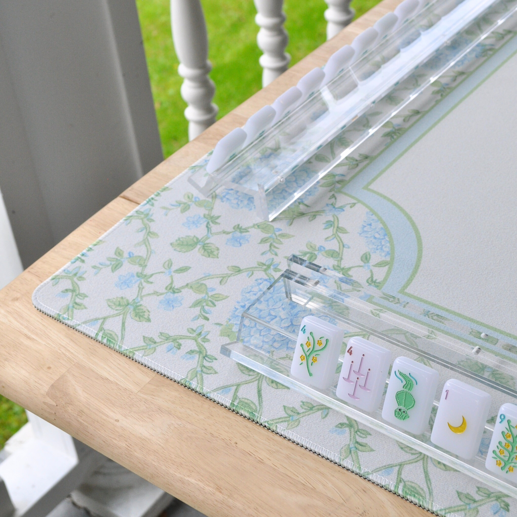 Middle & Main June Bride Bouquet Mahjong Mat